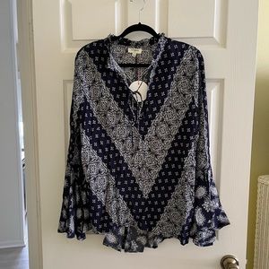 NWT -  Umgee Long Sleeved Top